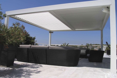Additional-3-LouveredProducts_Freestanding_coupled_roof
